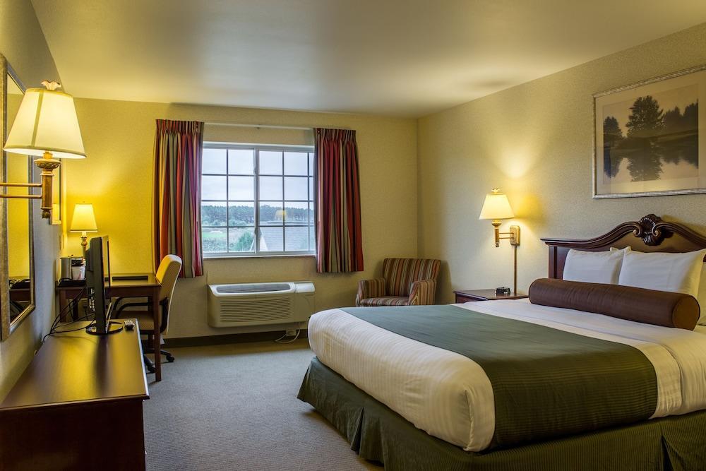 Boarders Inn & Suites By Cobblestone Hotels - Shawano Esterno foto