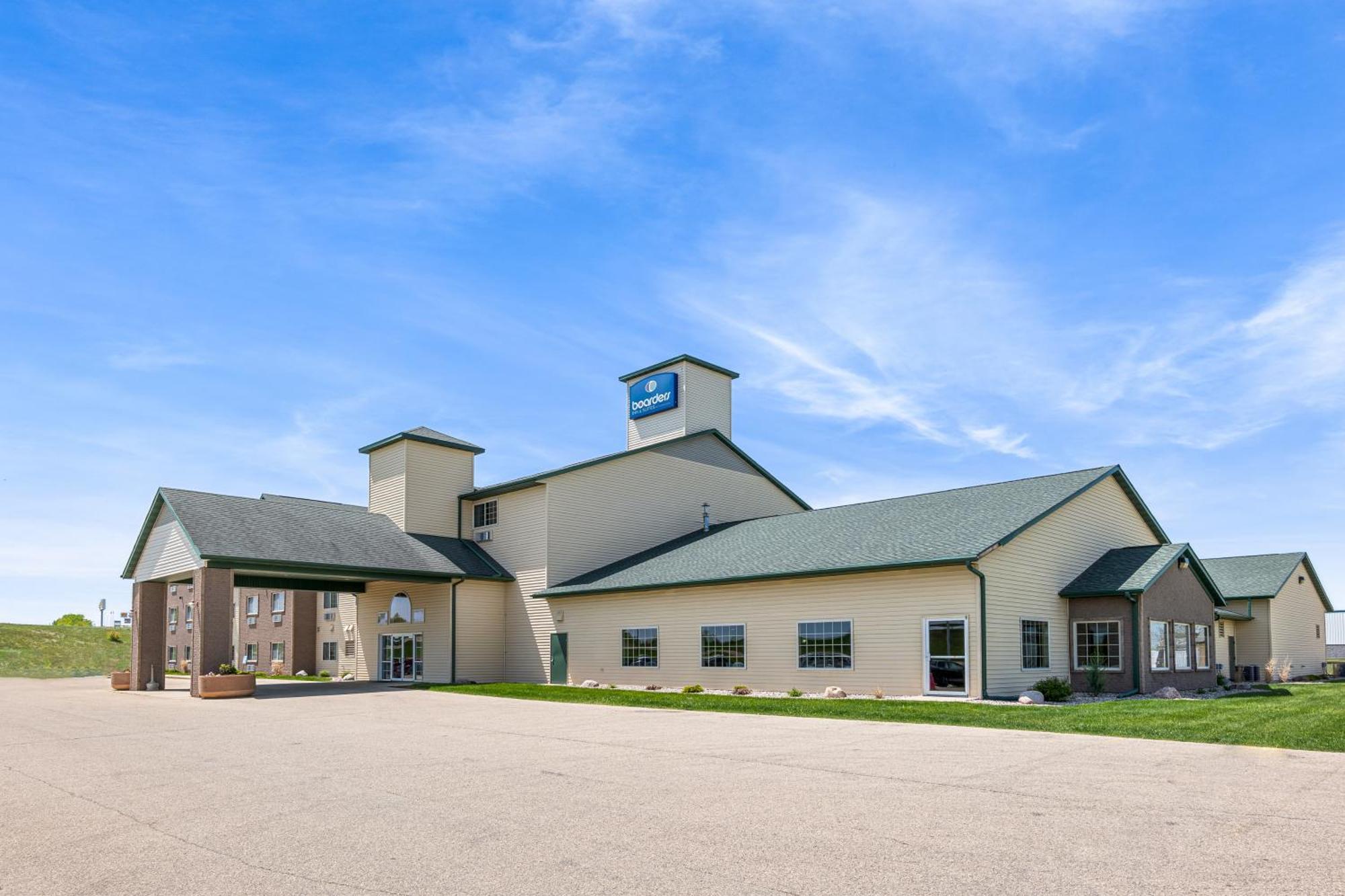 Boarders Inn & Suites By Cobblestone Hotels - Shawano Esterno foto