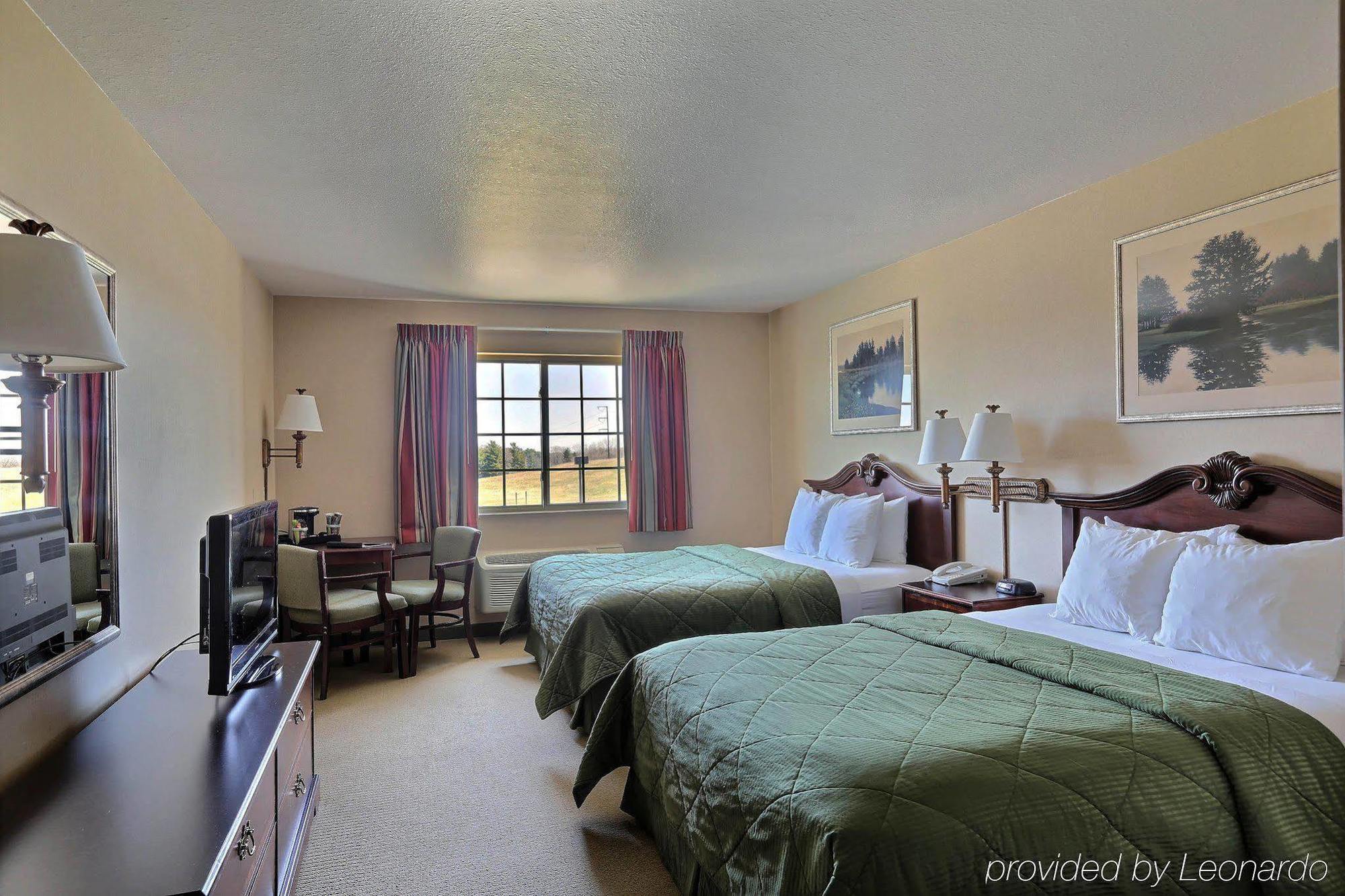 Boarders Inn & Suites By Cobblestone Hotels - Shawano Esterno foto